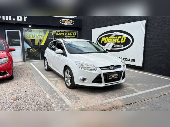 FORD FOCUS 2.0 SE PLUS 16V FLEX 4P POWERSHIFT